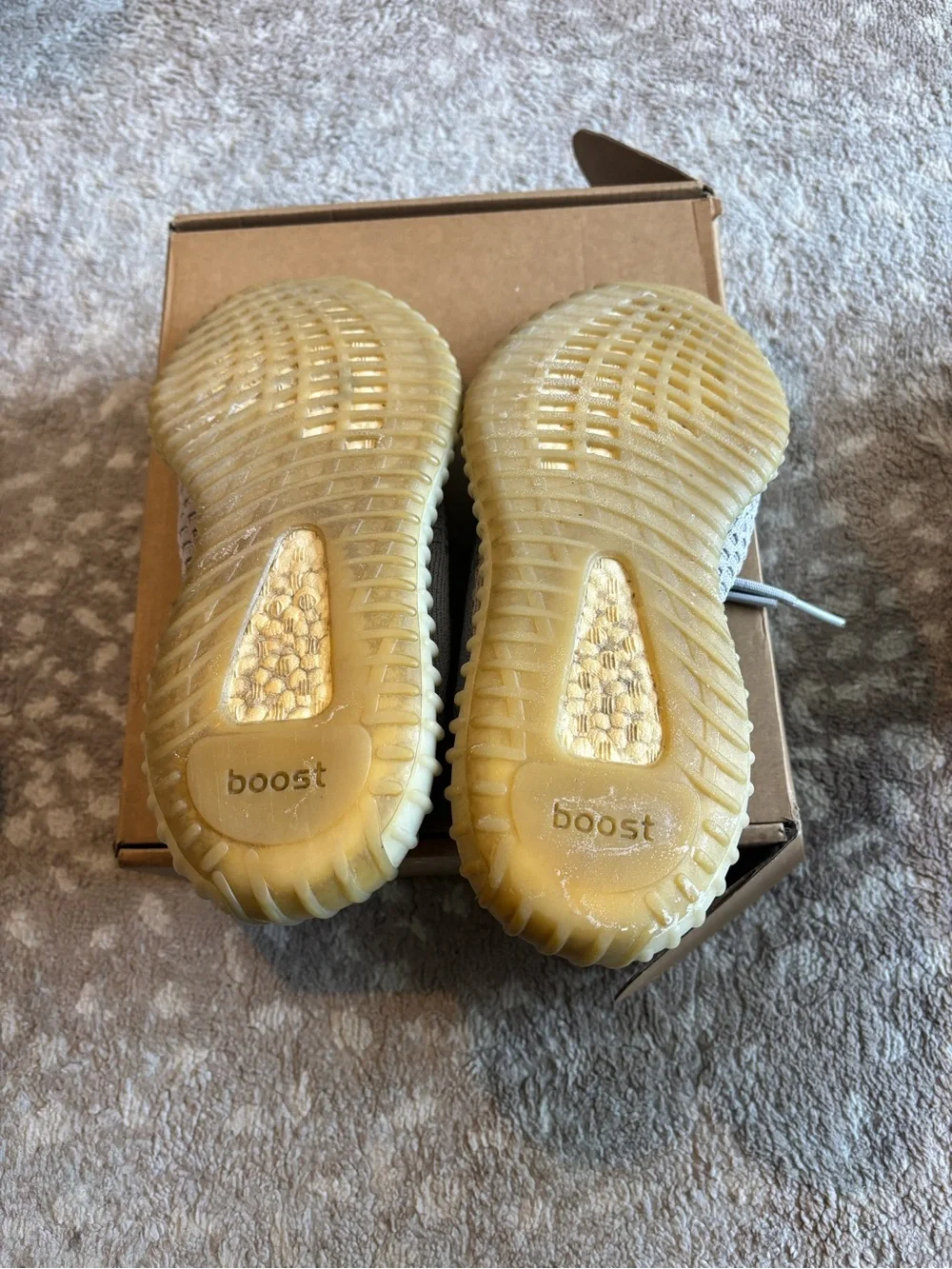 2020 adidas Yeezy Boost 350 V2 'Tail Light'